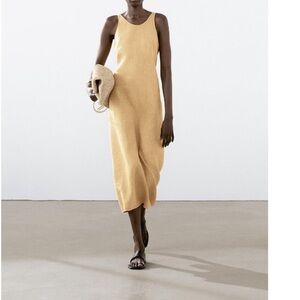 Elegant Yellow Sleeveless Dress